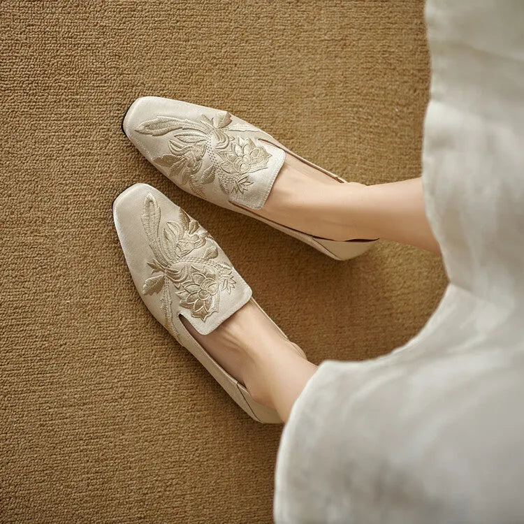 Women's embroidery low-cut flat pumps soft bottom retro round toe cloth shoes mid heel black green milky white