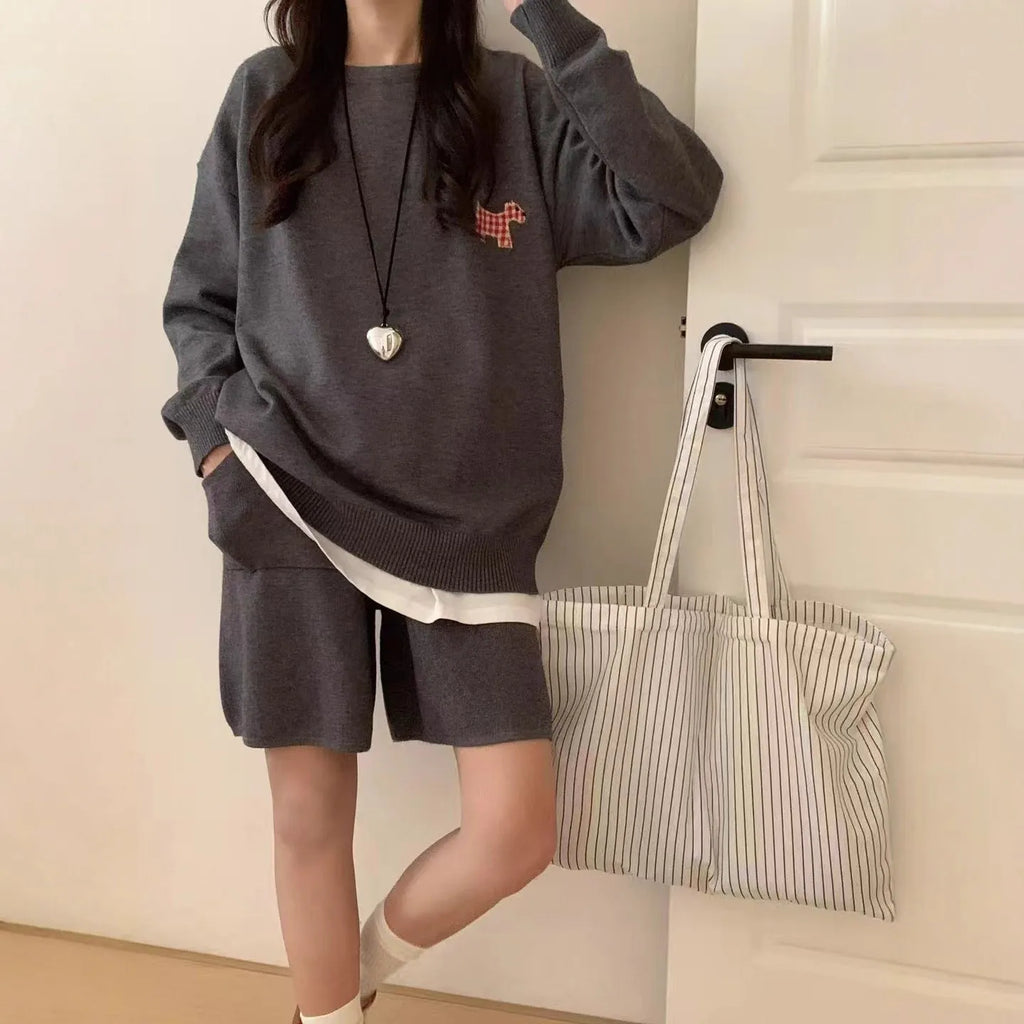 Casual knitted sweater shorts suit with animal embroidery pattern in milk blue colour