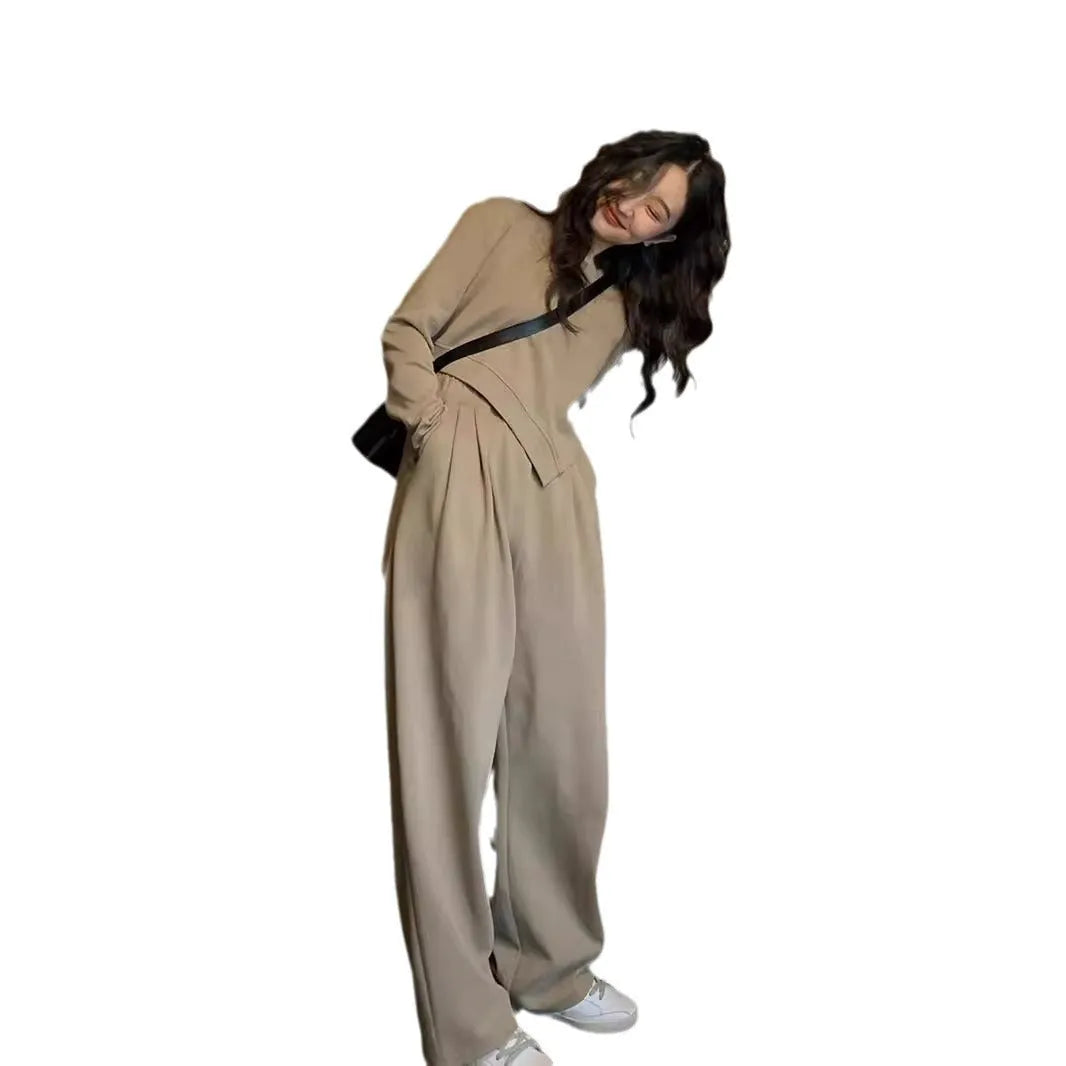 Women's brown casual sports suit with loose-fitting long sleeve top and trousers