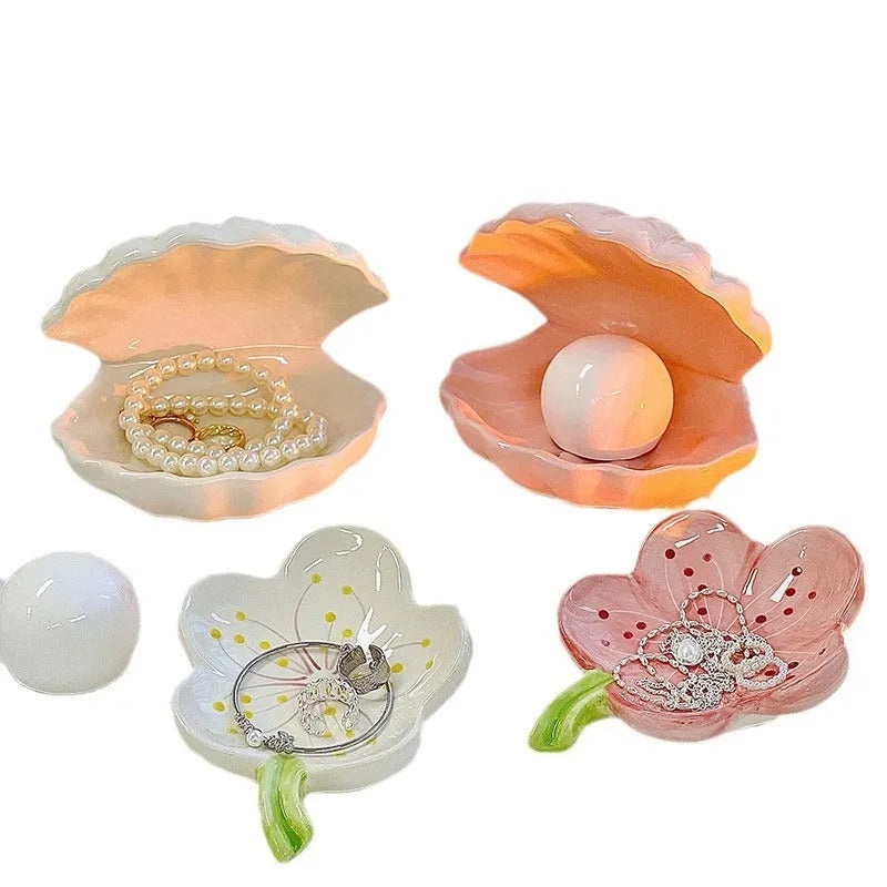 Yellow porcelain girls night light storage tray with modern simple design