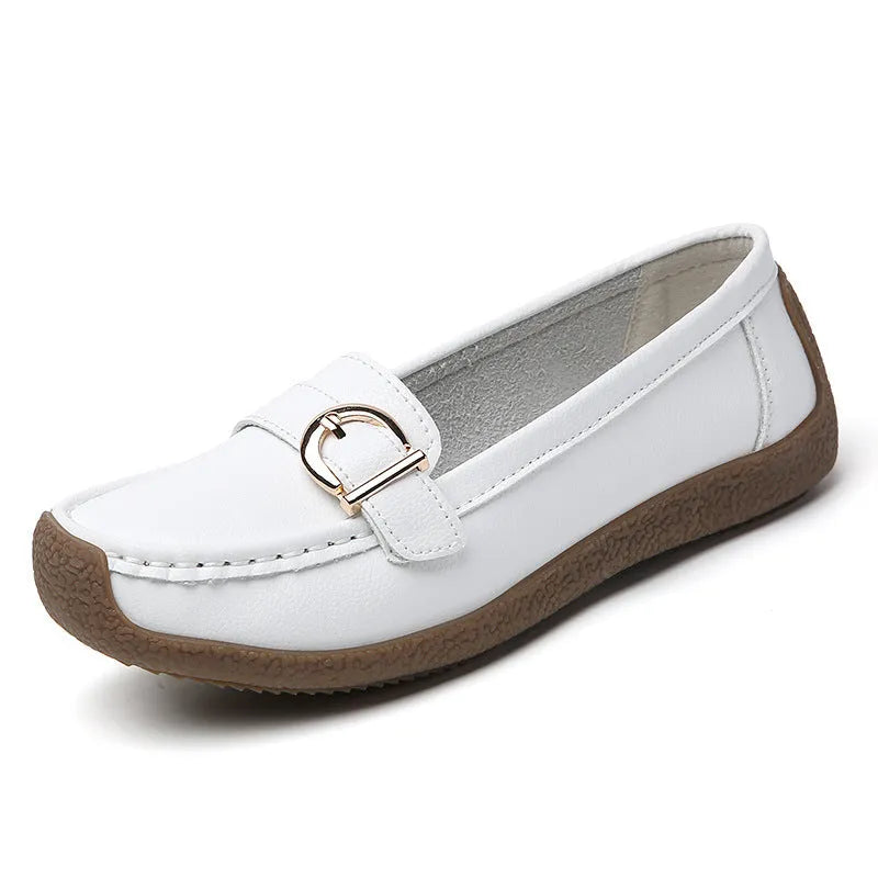 Women's casual loafers in beige with flat heel, round toe, and soft bottom