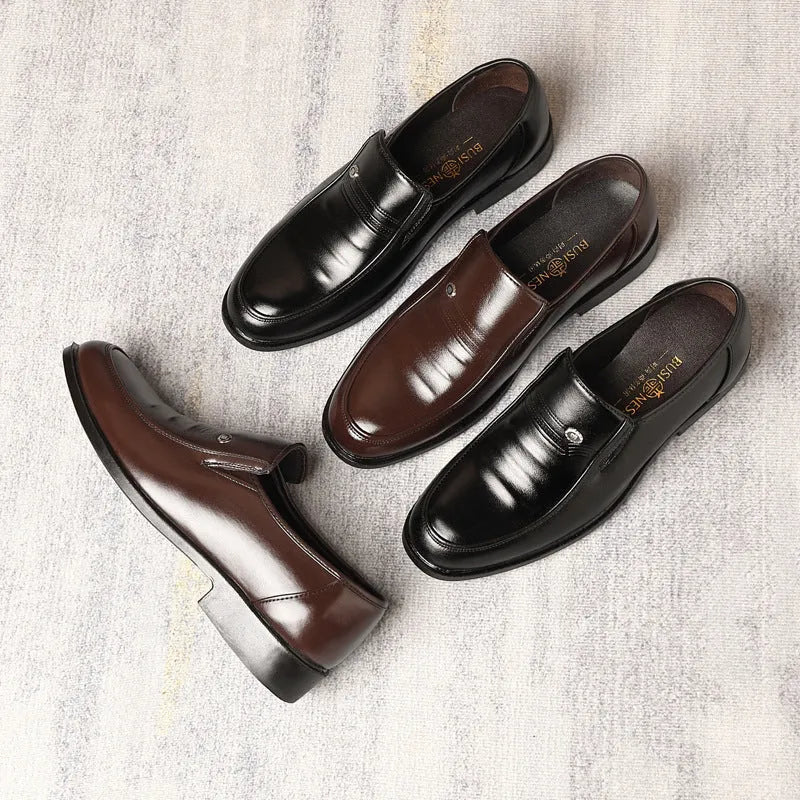 Men's plus size casual leather shoes in black and brown with low-top PU upper and rubber sole