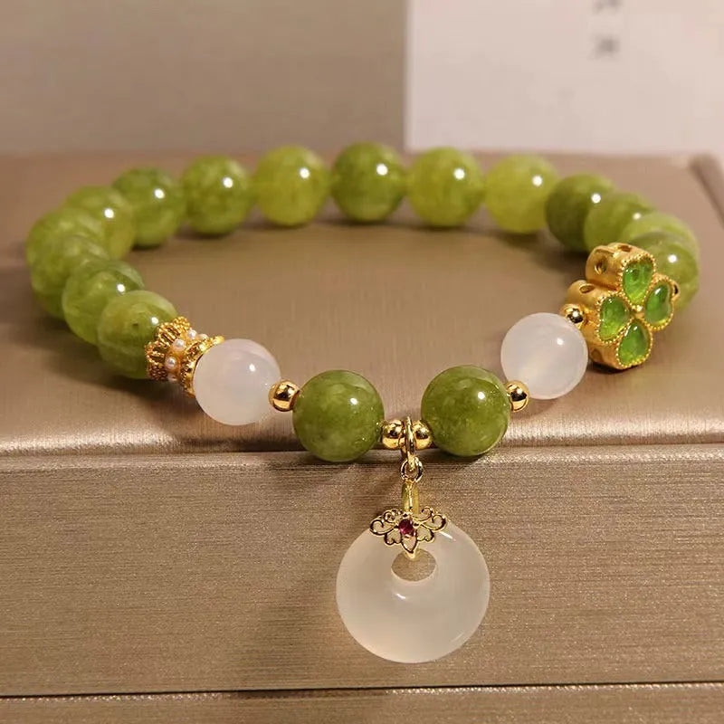 Natural stone green tourmaline four-leaf clover safety buckle bracelet for women, drop-shaped geometric new Chinese style, green colour