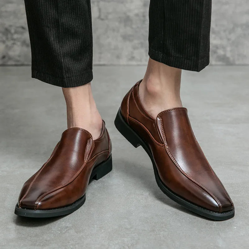 Men's patent leather casual pointed toe shoes in black with rubber sole and flat heel