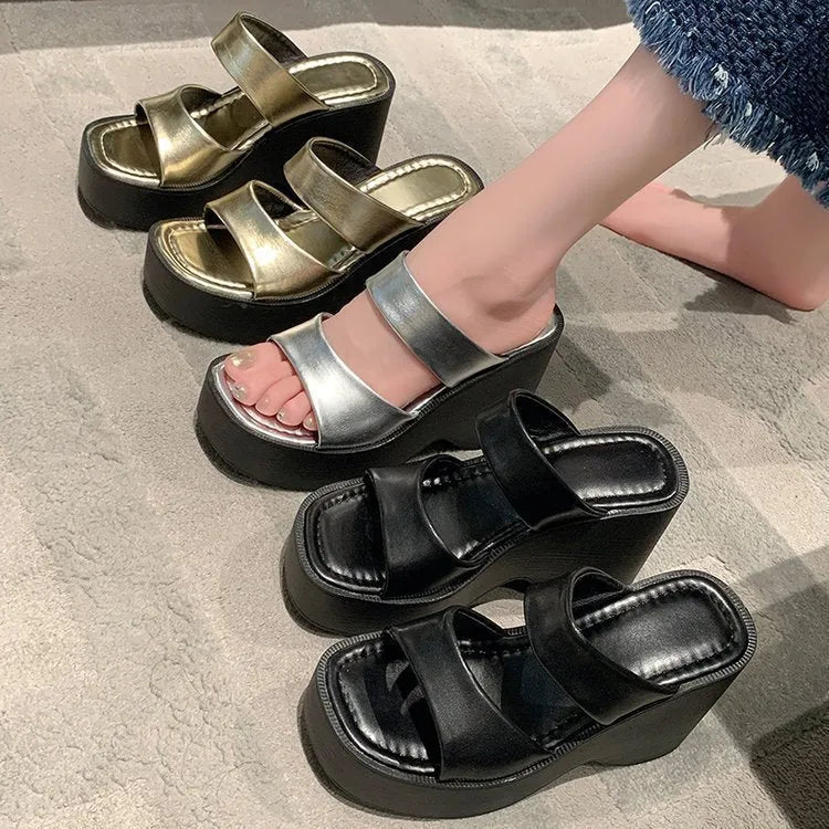 Wedge platform slippers for women, square toe, PU upper, black colour