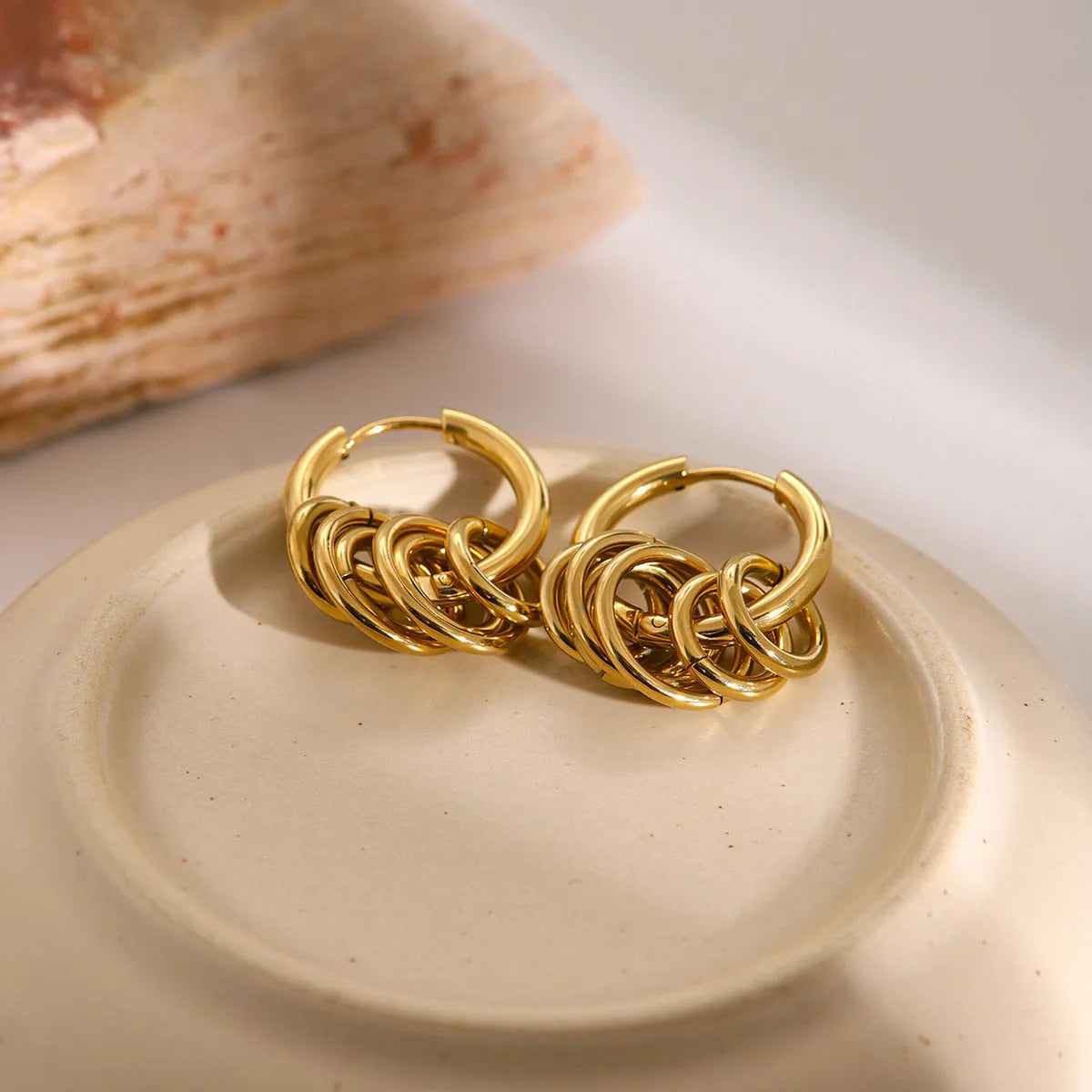 Stainless steel electroplated earrings with colour matching in JDE2405019 option