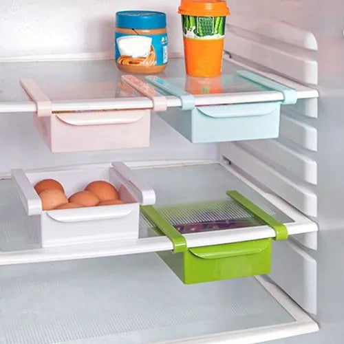 Hanging plastic refrigerator clapboard storage rack with drawer in beige, PP material, 16.5x15x5.5-6.5 cm