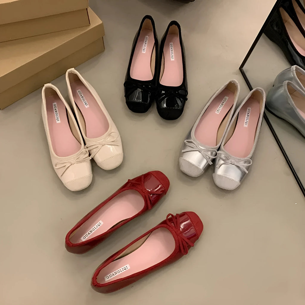 Bow detail square toe Mary Jane flats in wine red, flat mid heel 3-5cm, PU upper, rubber sole