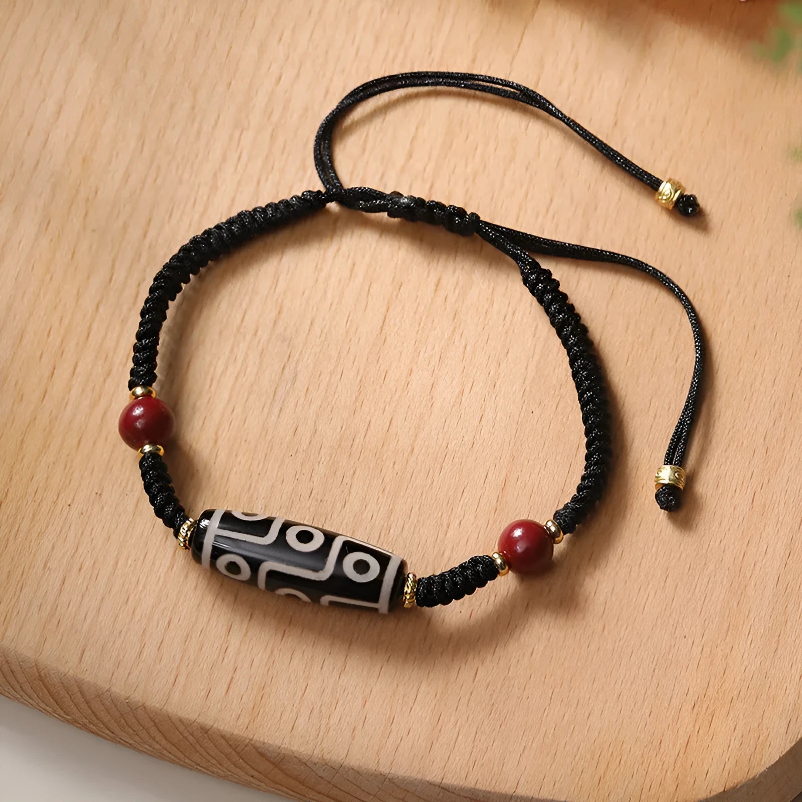 Men's shrinkable Tibetan agate dzi bead bracelet with original design, brown and white agate beads on wrist