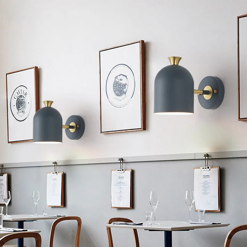 Single-head aluminium bedside wall lamp with mirror front in choice of four light colours