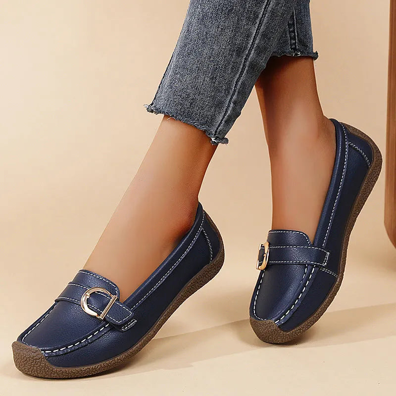 Women's casual loafers in beige with flat heel, round toe, and soft bottom