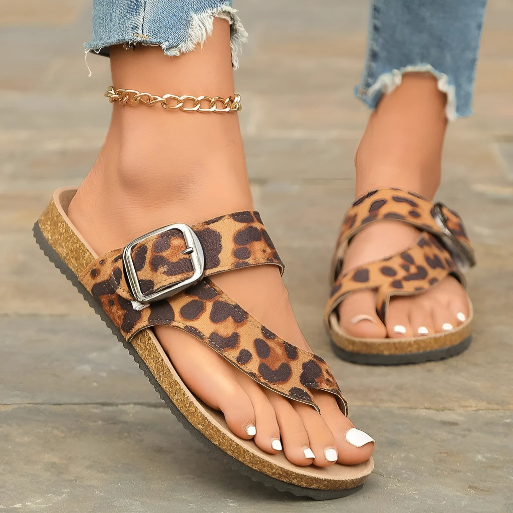 Roman style closed toe slippers in leopard print with wooden sole, available in sizes 36 to 43
