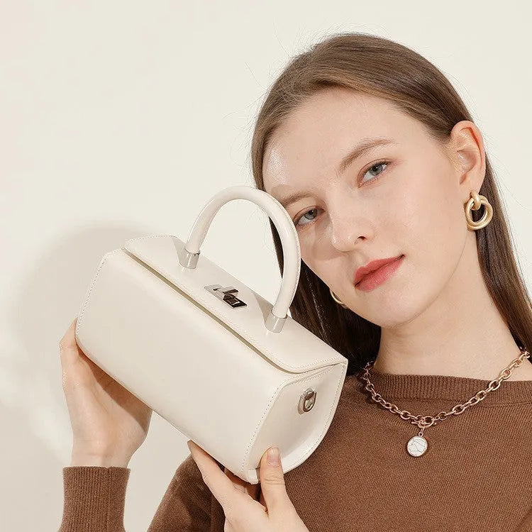 New leather one-shoulder crossbody women's bag in cowhide with clamshell box shape, available in four colours