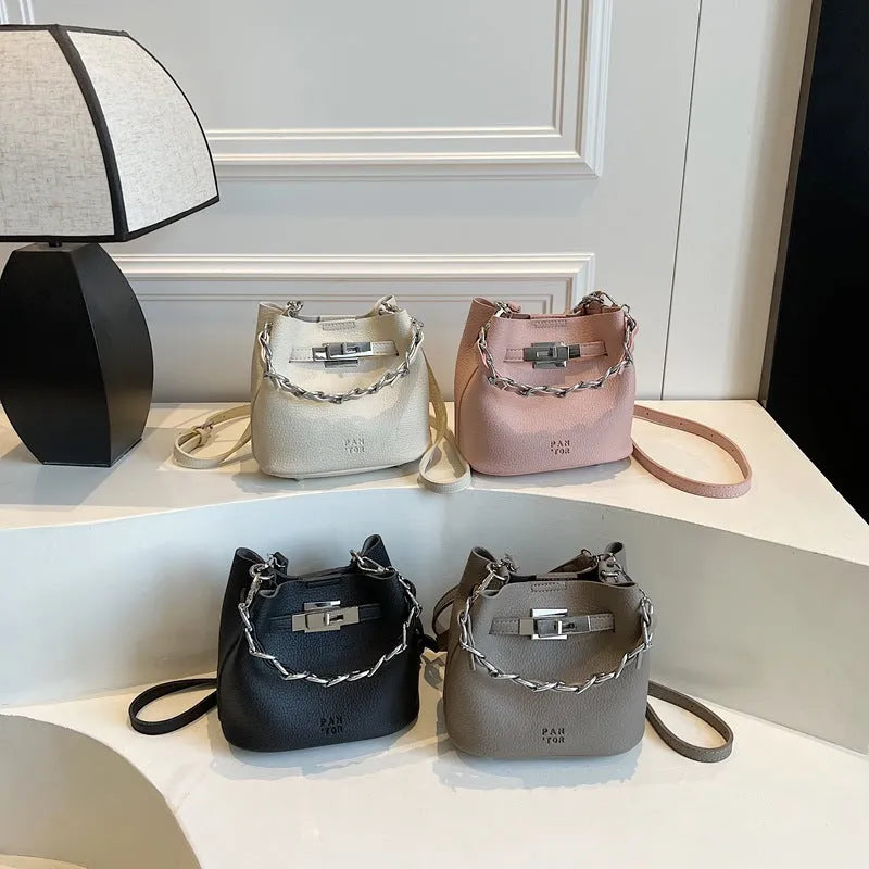 Retro PU leather bucket bag with chain detail, 20x17x13cm, available in pink