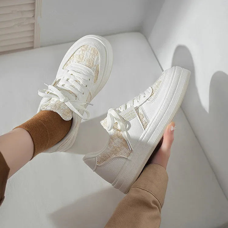 Beige plaid platform leisure sports board shoes with microfiber upper and lace-up closure
