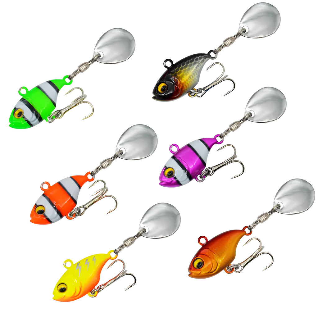 Metal sea fishing iron plate lure with rotating sequins in gold colour.