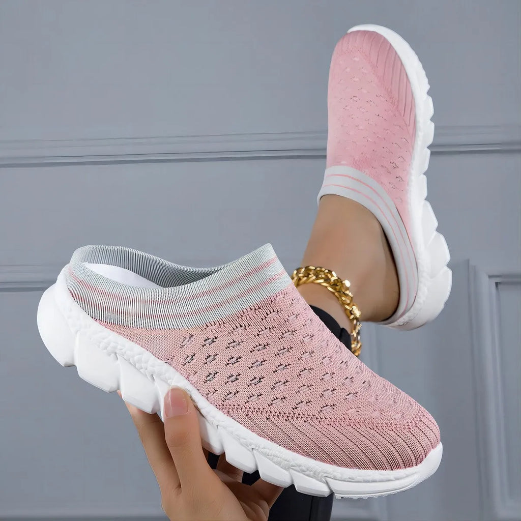 Women's Flyknit sports slippers with striped pattern and hollowed-out breathable design in black colour