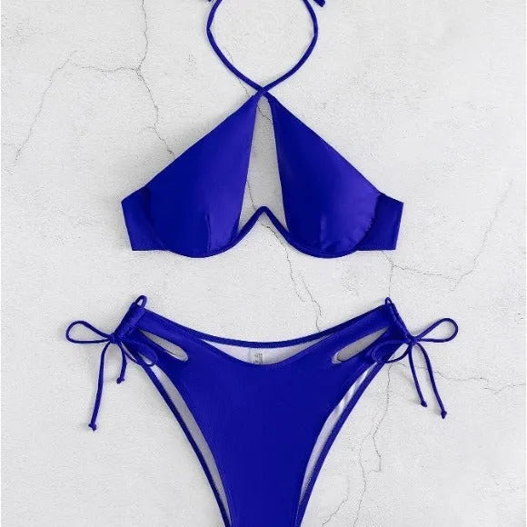 Women's halter bikini set in solid colour with backless style and briefs
