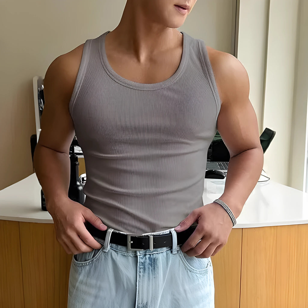 Men's tight-fitting workout t-shirt with wool lining in multiple colour options