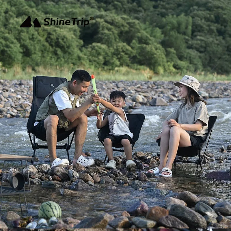 Lightweight aluminium alloy foldable moon chair with Oxford cloth seat in black for outdoor use