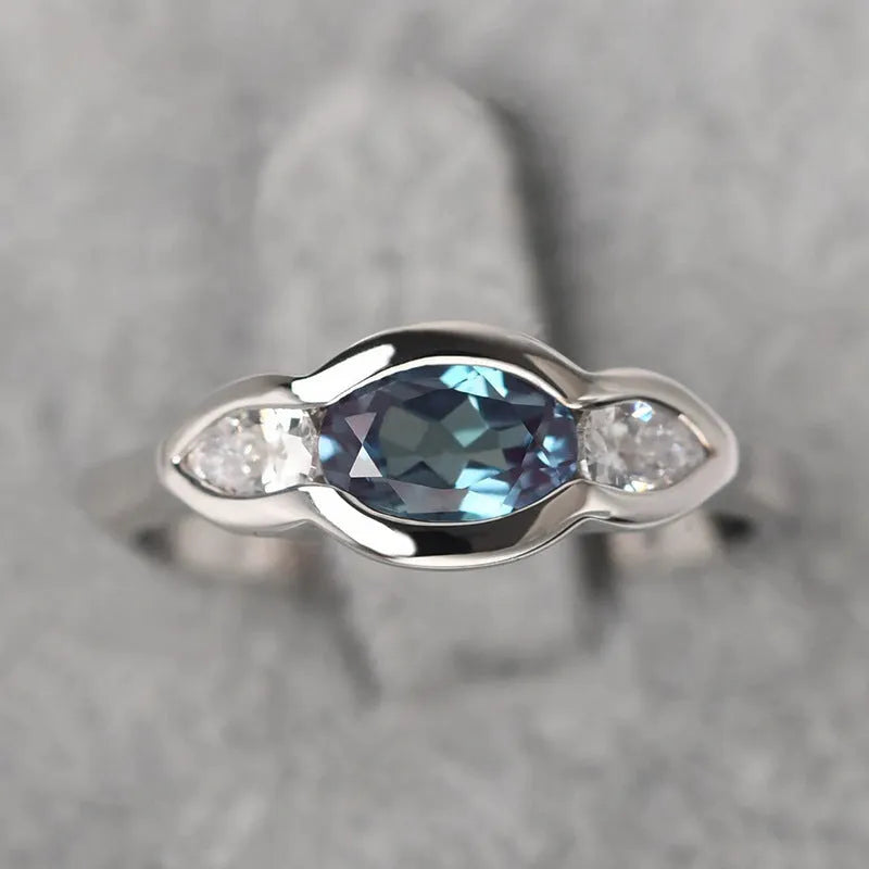 Women's geometric ellipse zircon ring with white gold plating on copper