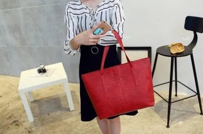 Simple fashion EuropeShoulder Bag handbag in black or grey colour for spring summer casual wear