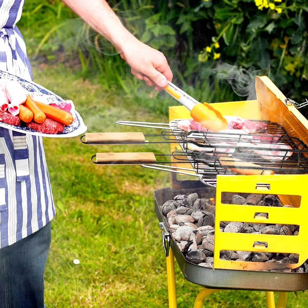 Burlywood 45cm barbecue basket with rotary lid and long wood handle on grill