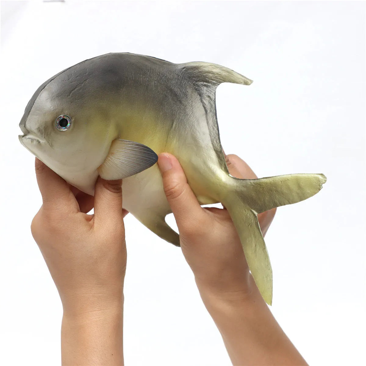 Set of three PU simulated fish models: yellow-fin tuna, small tuna, and yellow croaker for aquarium decor.