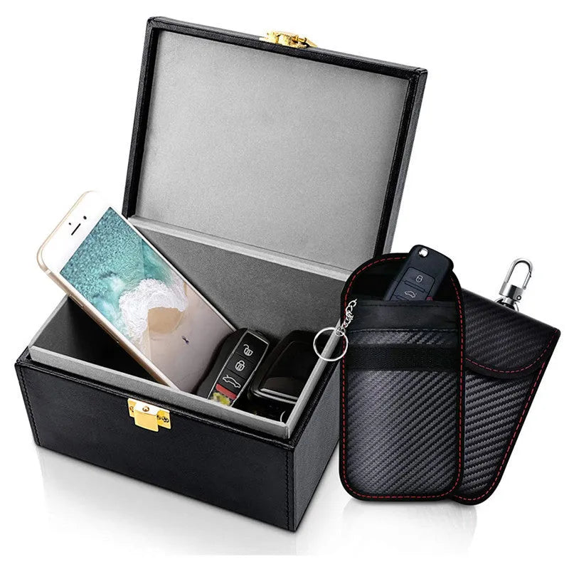 Carbon fibre anti-theft swiping box set with 2 key cases, PU exterior, nano shielding lining, black colour