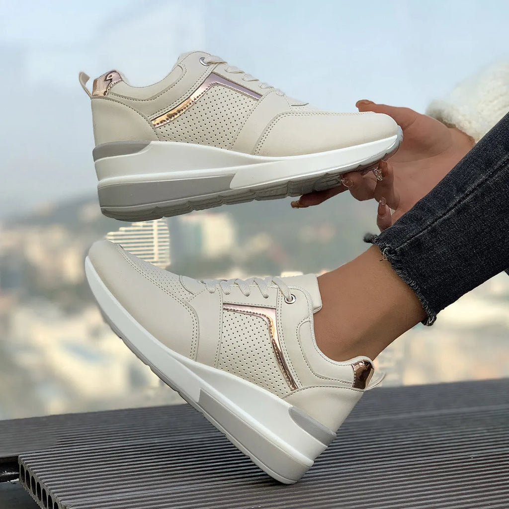 Women's wedge platform sports casual shoes in beige with rubber sole and lace-up closure