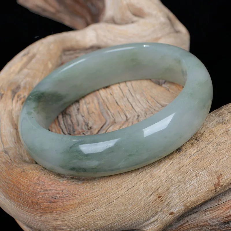 Natural Jinsi Jade round bangle bracelet in Chinese style, 58mm inner diameter