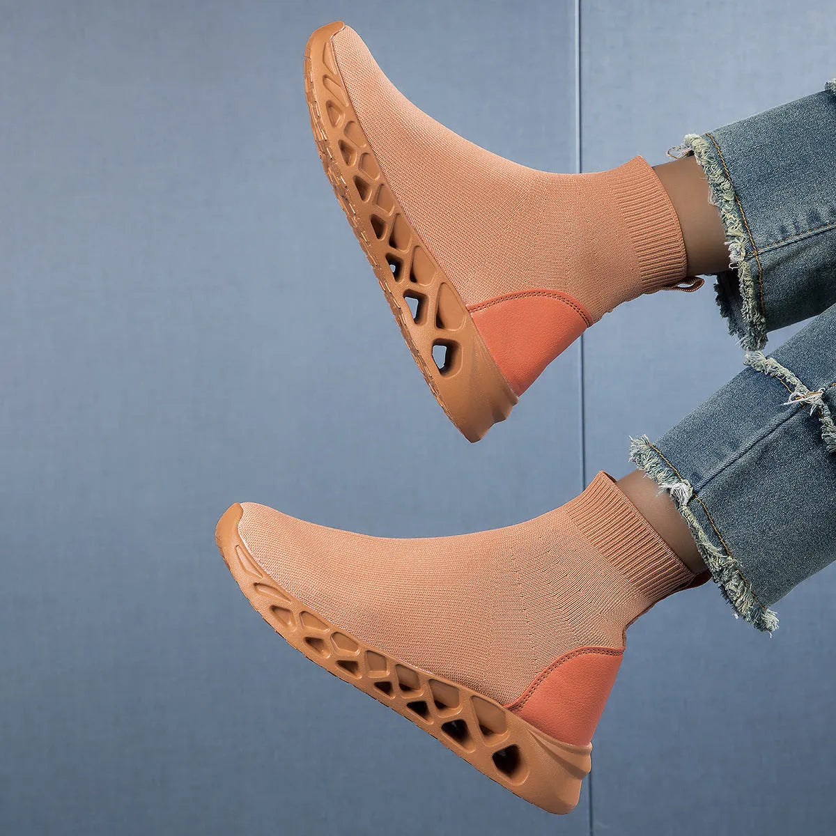 Women's high-top casual stretch sock boots in Terracotta Warriors colour, breathable mesh upper, flat heel, shallow mouth style