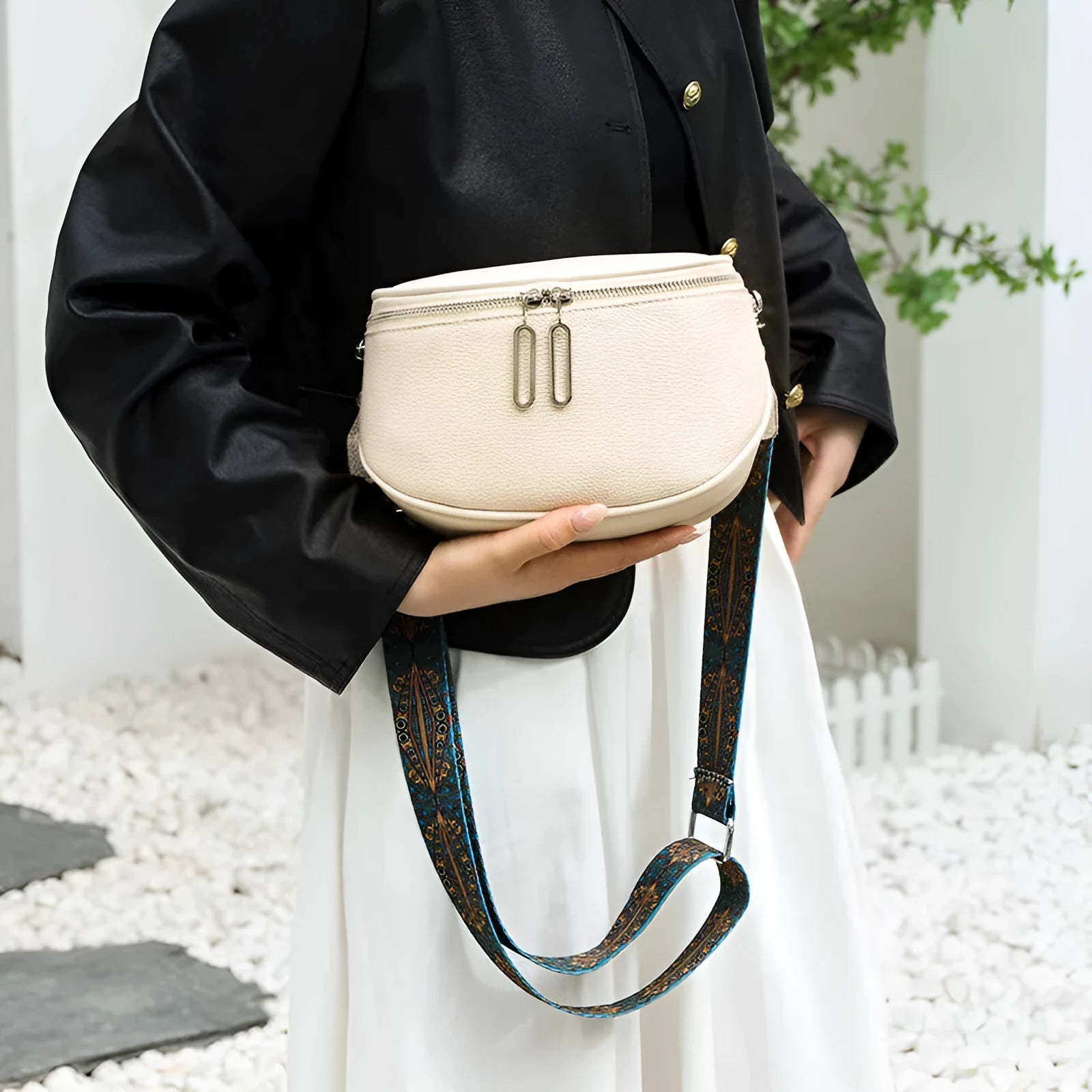 Women's soft PU messenger bag in saddle shape showing cross-border style with single shoulder strap