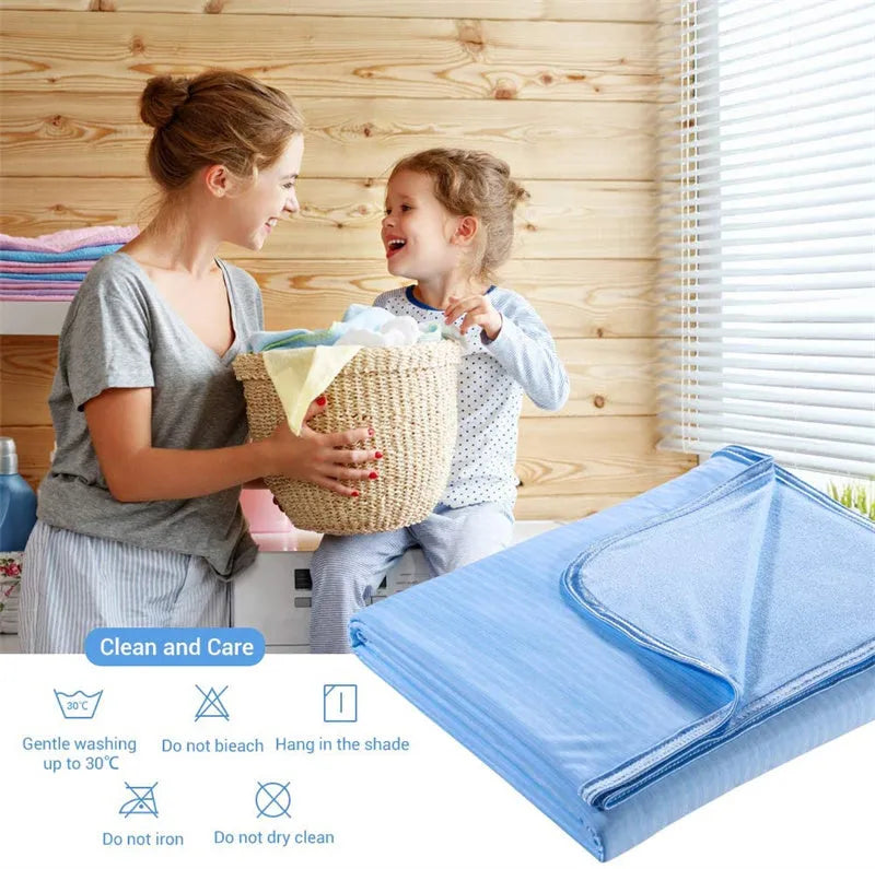 Blue cooling blanket with Japanese Q-Max 0.4 fibres, double-face construction, summer throw