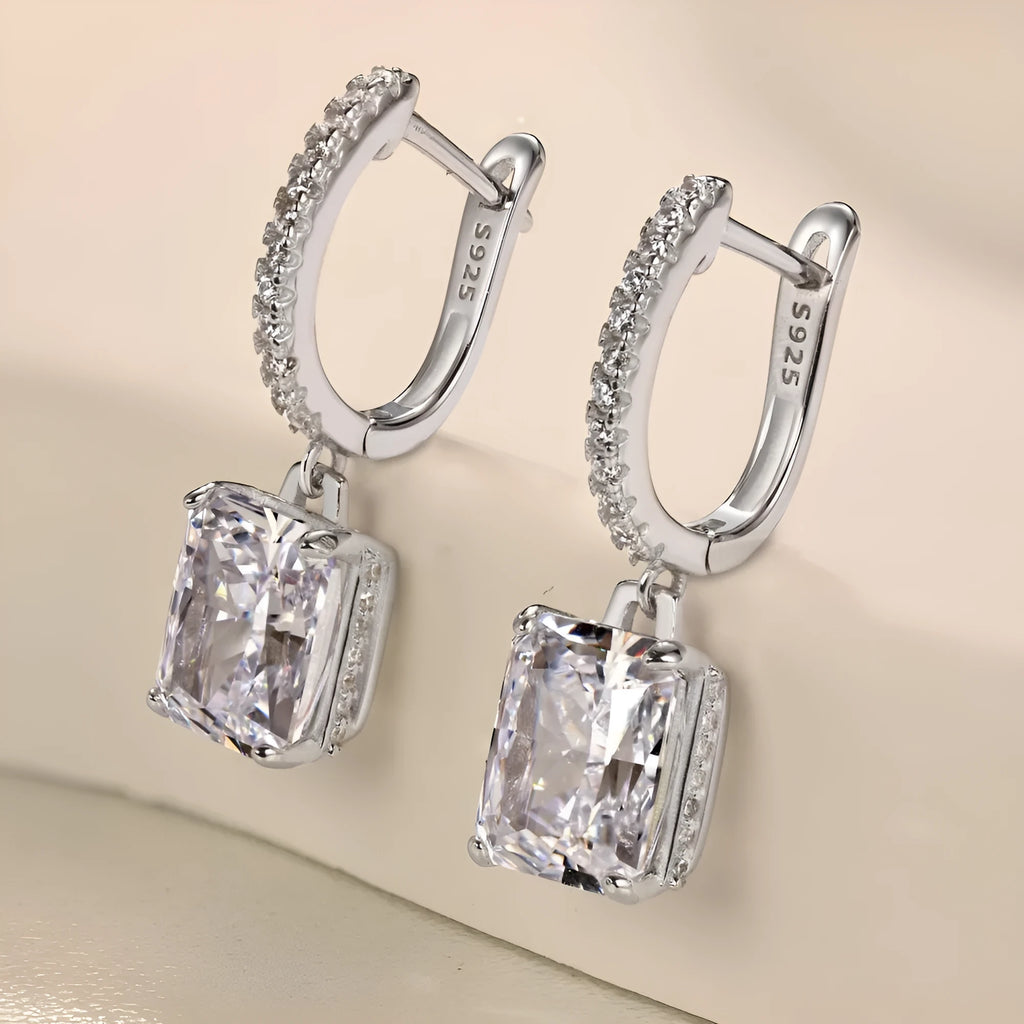 S925 fine silver lock stud earrings with geometric quadrilateral shape and electroplated finish in silver-white colour