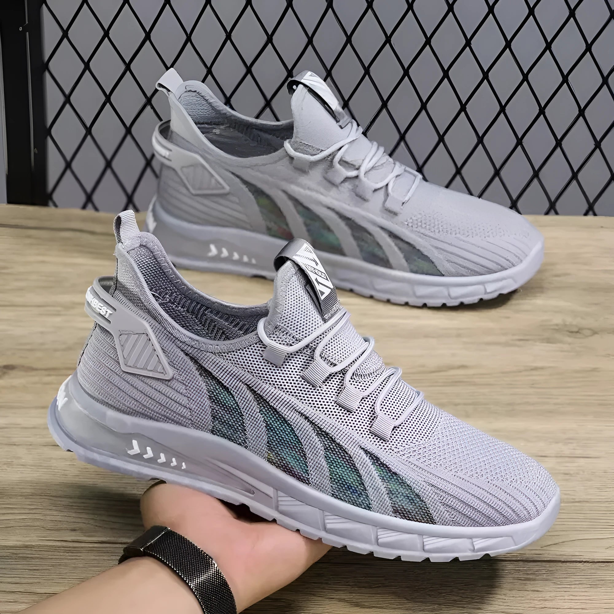 Summer mesh surface lightweight fat foot student leisure sneaker in breathable low top design with striped pattern