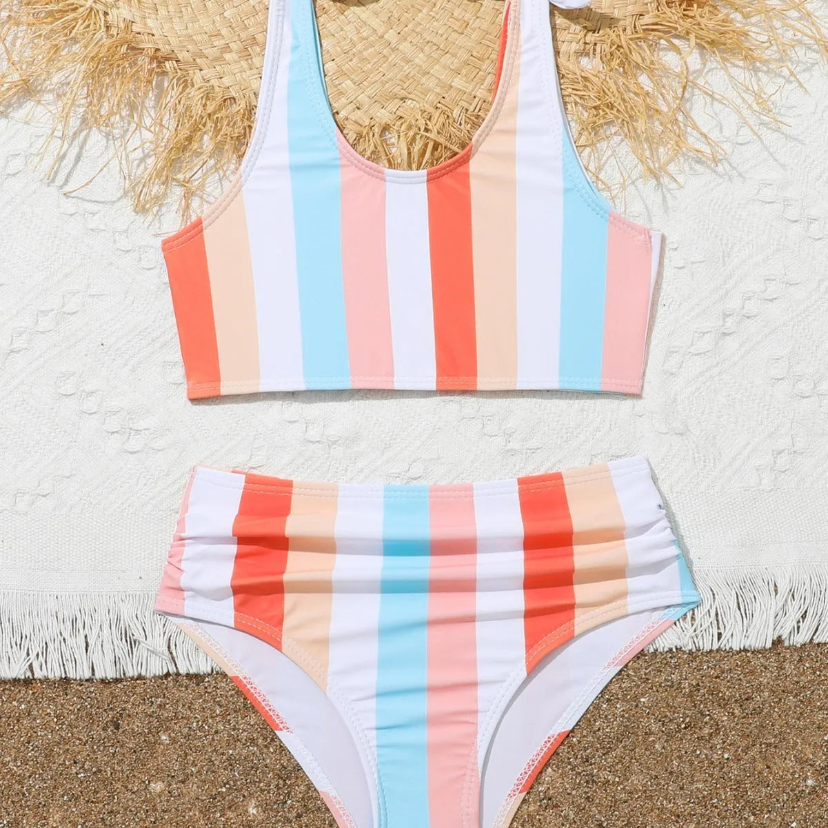 Girls printed plaid two-piece swimsuit set with polyester lining for seaside holidays and swimming