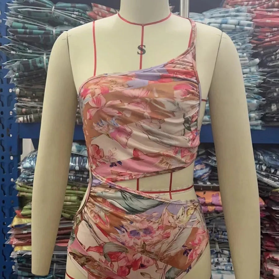 Women's rose gold pattern swimsuit made of polyester, summer style, available in sizes S to XXXL