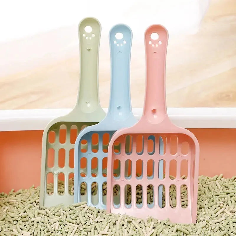 Plastic cat litter scoop in blue colour showing 20cm length for litter box cleaning