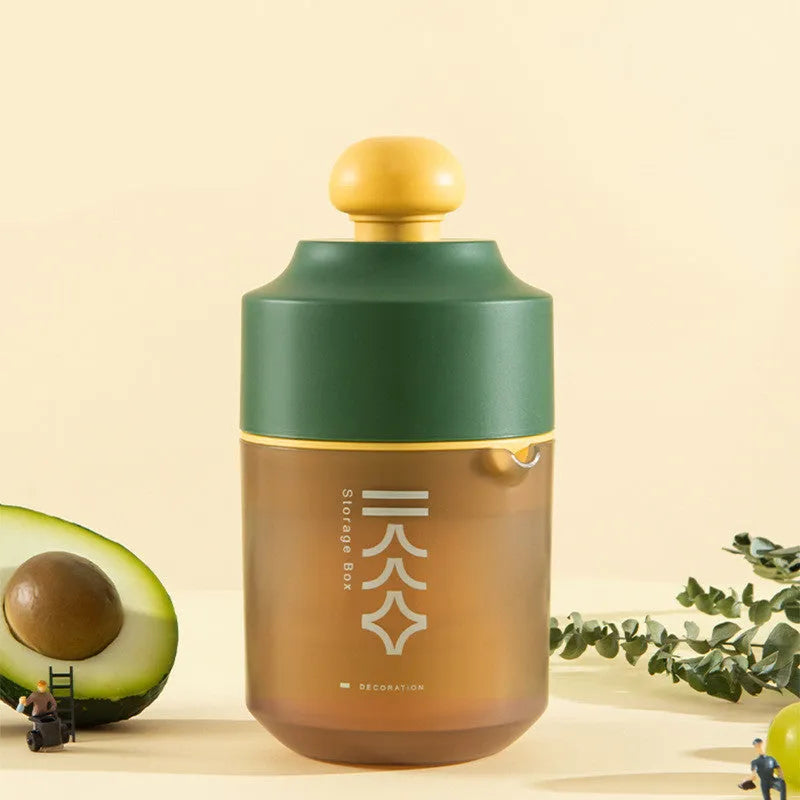 Manual juicer with 400ml capacity in white, showing compact PP plastic build with lid
