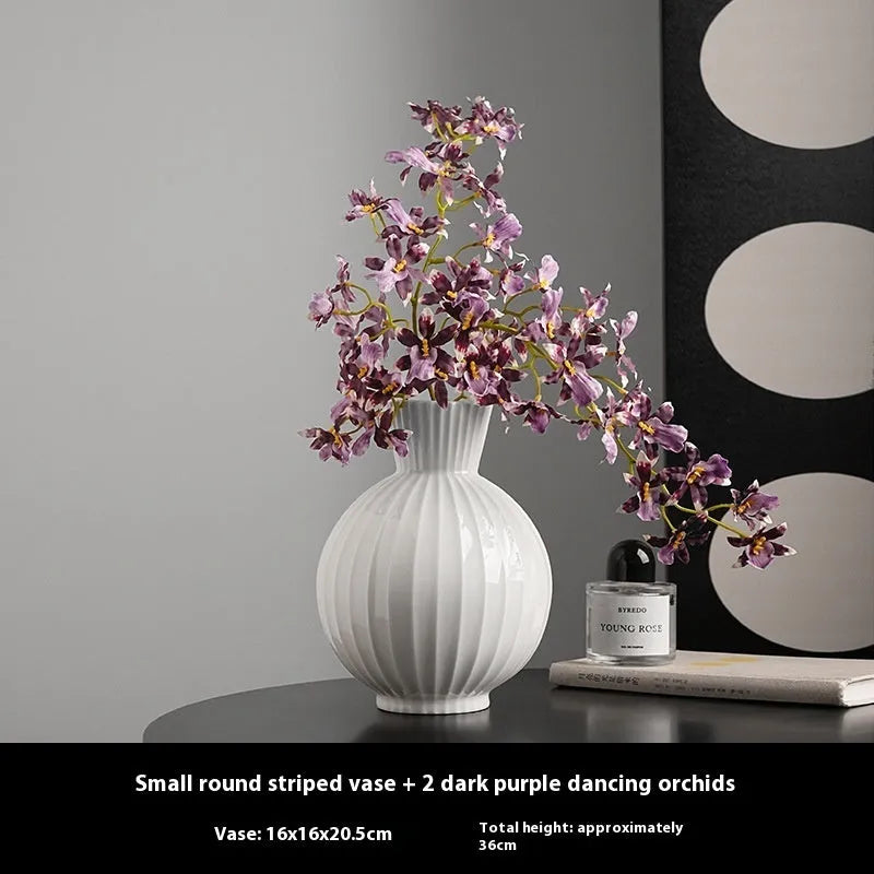 White striped ceramic ball vase in American country style for table decoration