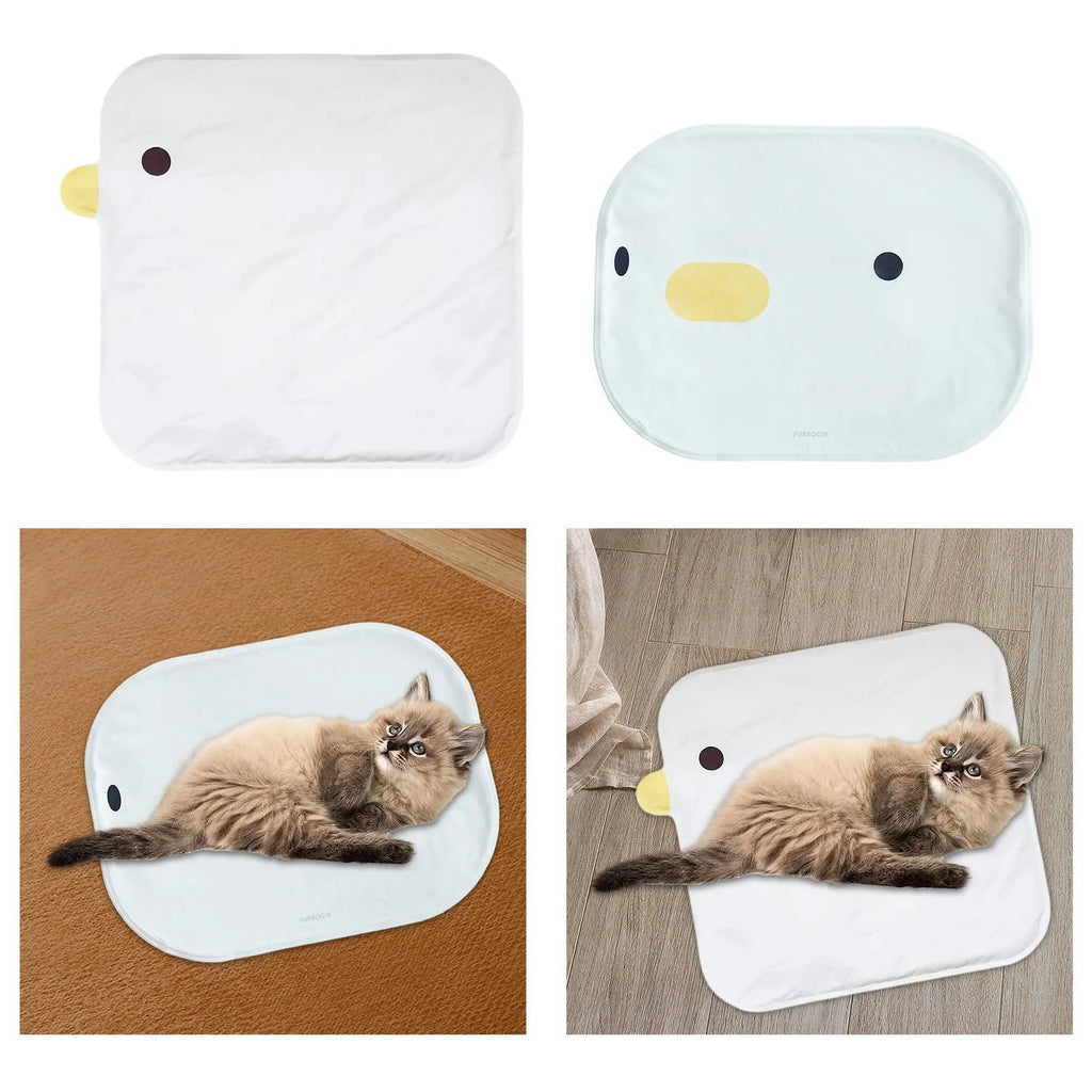 Washable chick cooling mat for pets with non-stick hair surface, 45cm x 45cm, on indoor floor