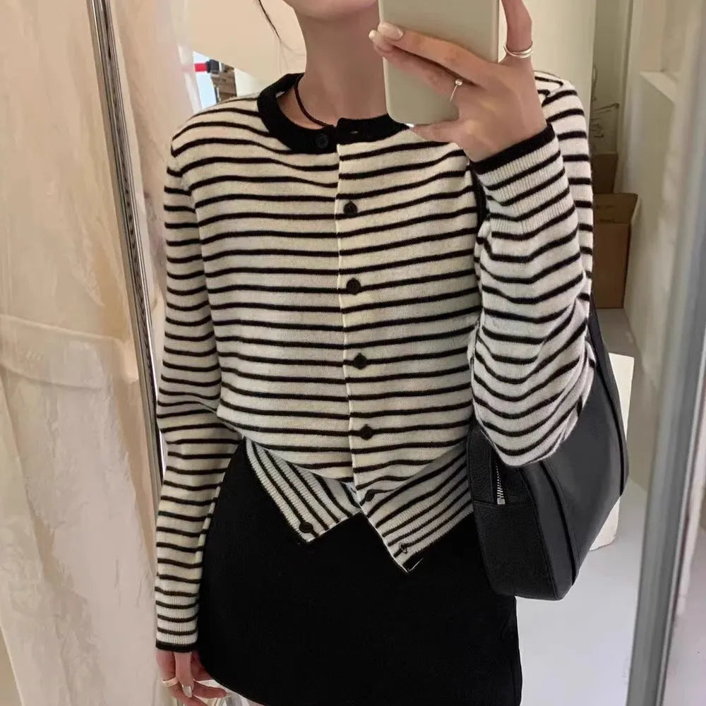 Dark grey and white striped women's cardigan with long sleeves and a short 40cm length.