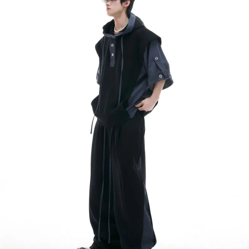 Men's black and grey polyester hooded leisure suit with three-dimensional stitching on the short-sleeve jacket