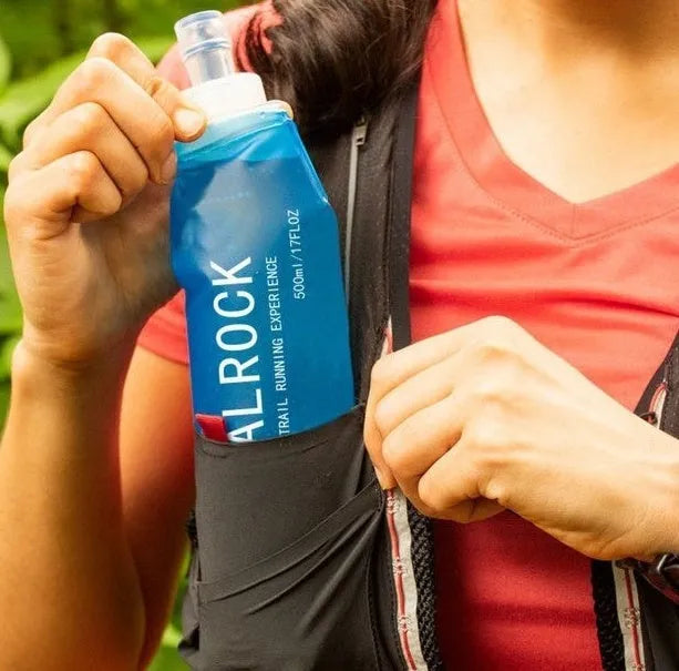 Plastic portable straw with suction tube for mountain climbing and off-road biking