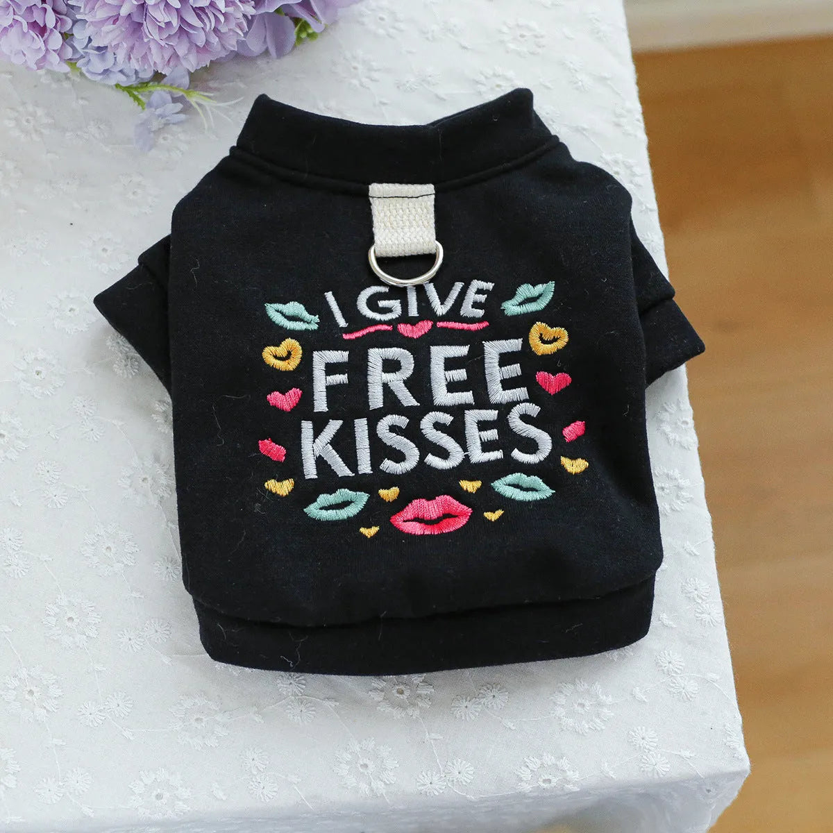 Casual polyester pet sweater in Kiss Sweater colour for dogs and cats, sizes XS to XL