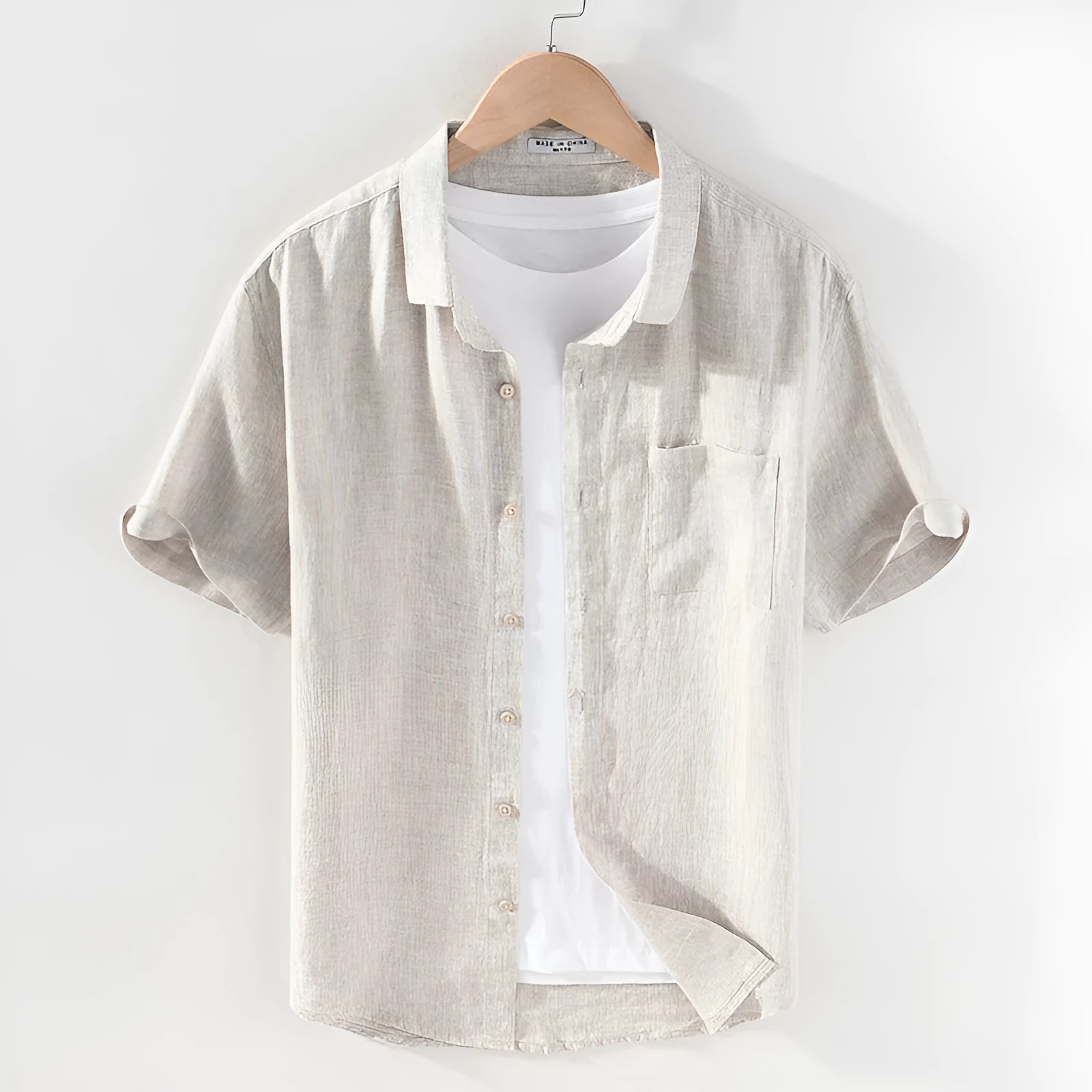 Men's casual short sleeve linen shirt with a square collar in raw jute colour