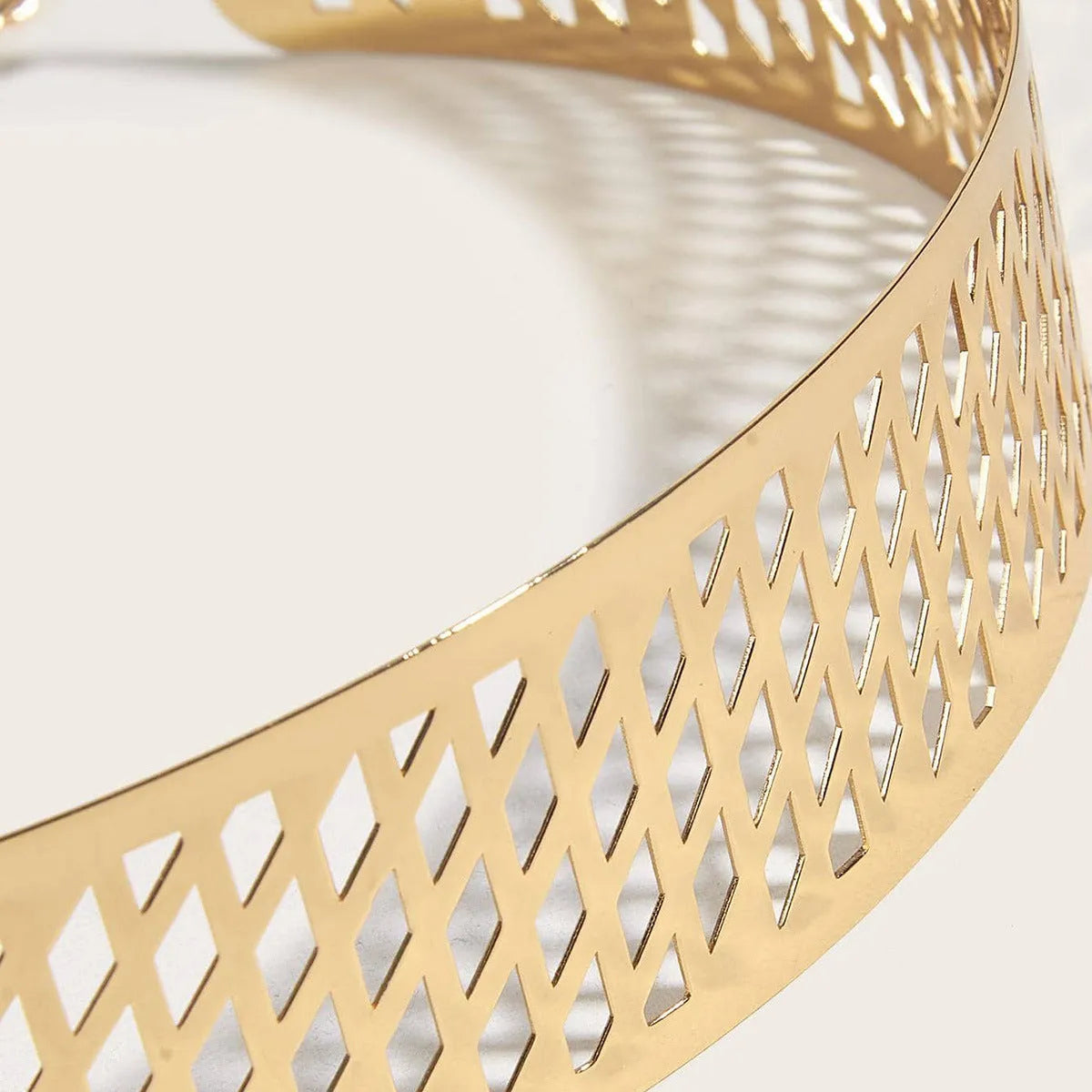 Golden lantern head punching net flower iron waist belt with alloy buckle, 105cm length, gold colour