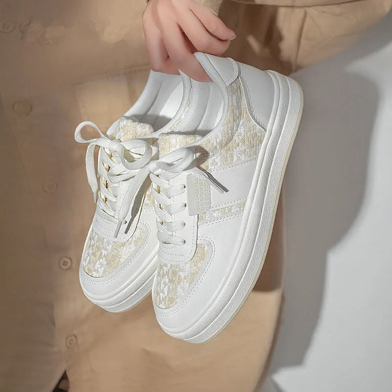 Beige plaid platform leisure sports board shoes with microfiber upper and lace-up closure