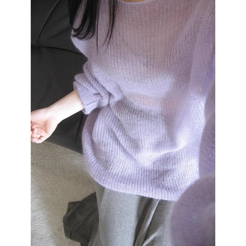 Purple loose-fitting women's blouse made of ice silk with sleeveless princess sleeves.